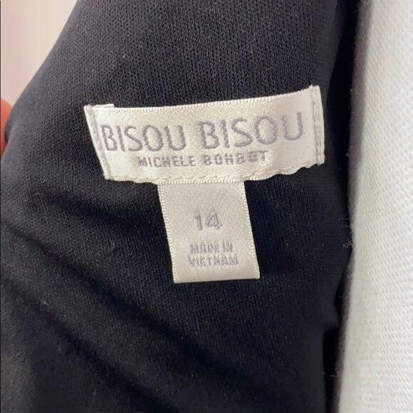 Bisou Bisou Dress  - Picture 4 of 5